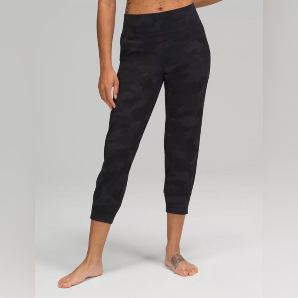 LULULEMON ALIGH HIGH RISE CROPPED JOGGER 23" HERITAGE 365 DEEP COAL MULTI US 10